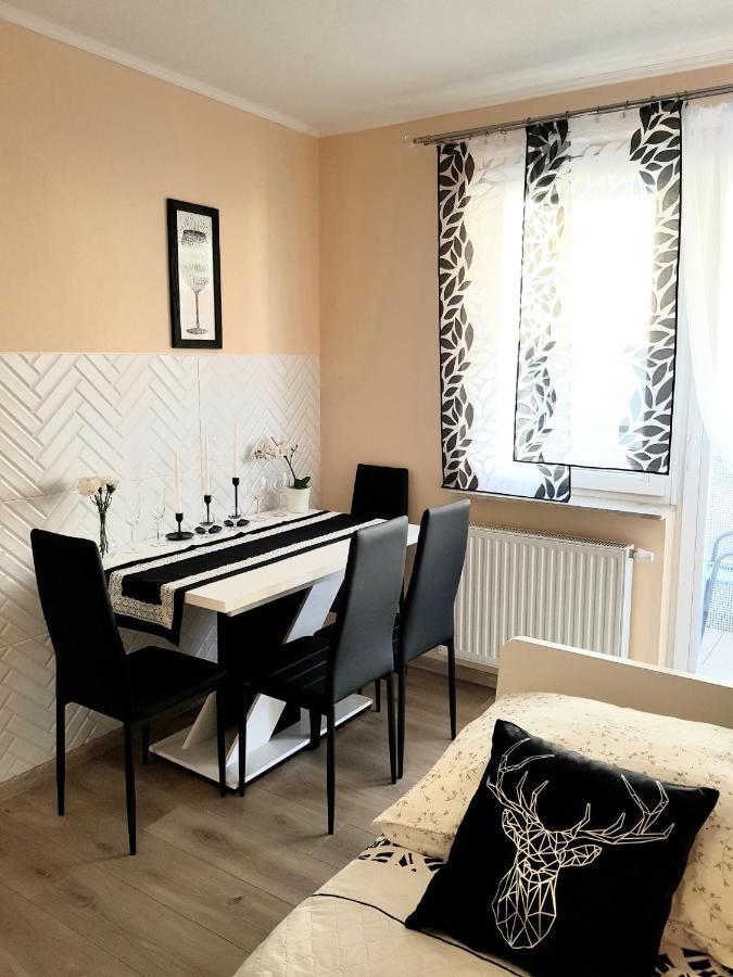 Apartment Glamour Downtown Balcony Cracovie Extérieur photo